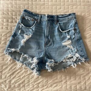 NWOT Abercrombie Curve Love Mom Shorts